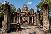 Thailand - Old Sukhothai - Wat Si Sawai. 